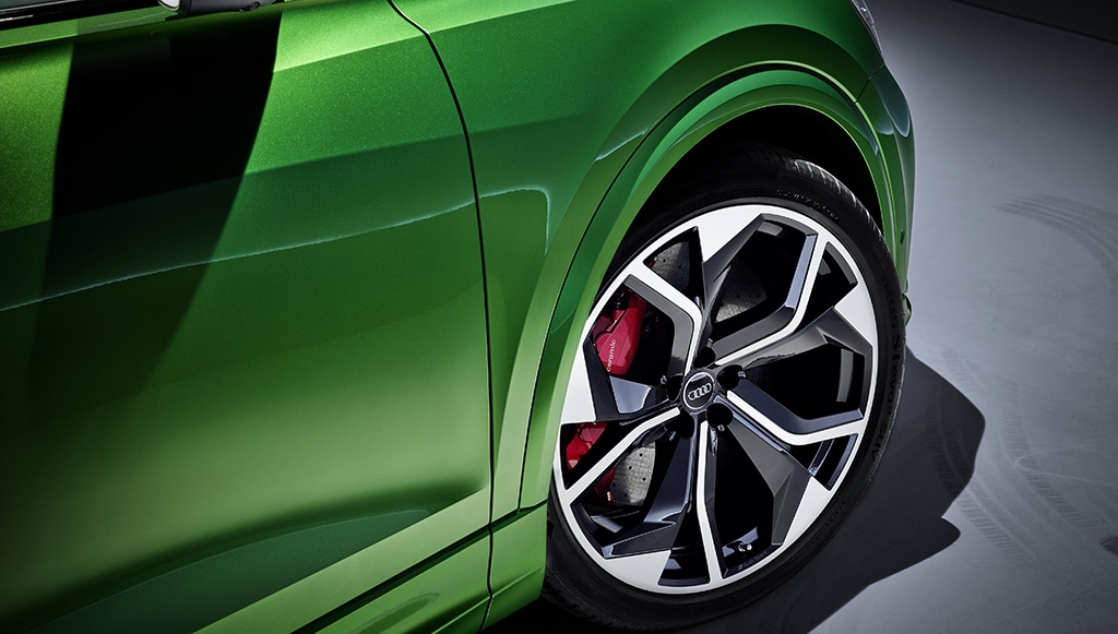 01 - Audi-RS-Q8-equipado