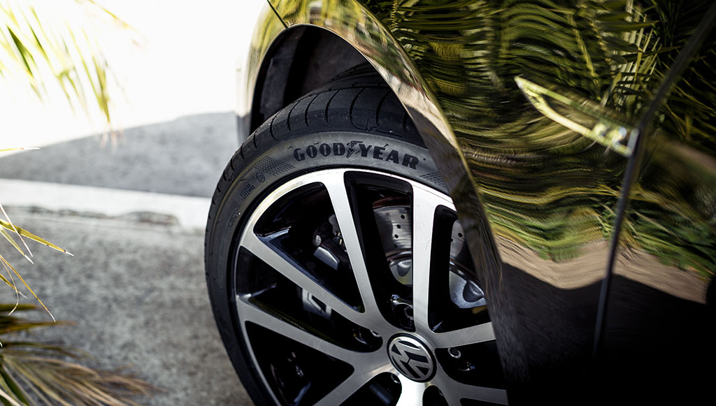05 - goodyear-eagle-F1-1