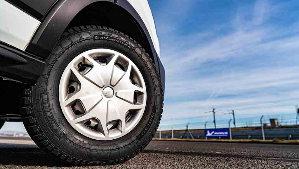 03 - MICHELIN desenvolve pneu