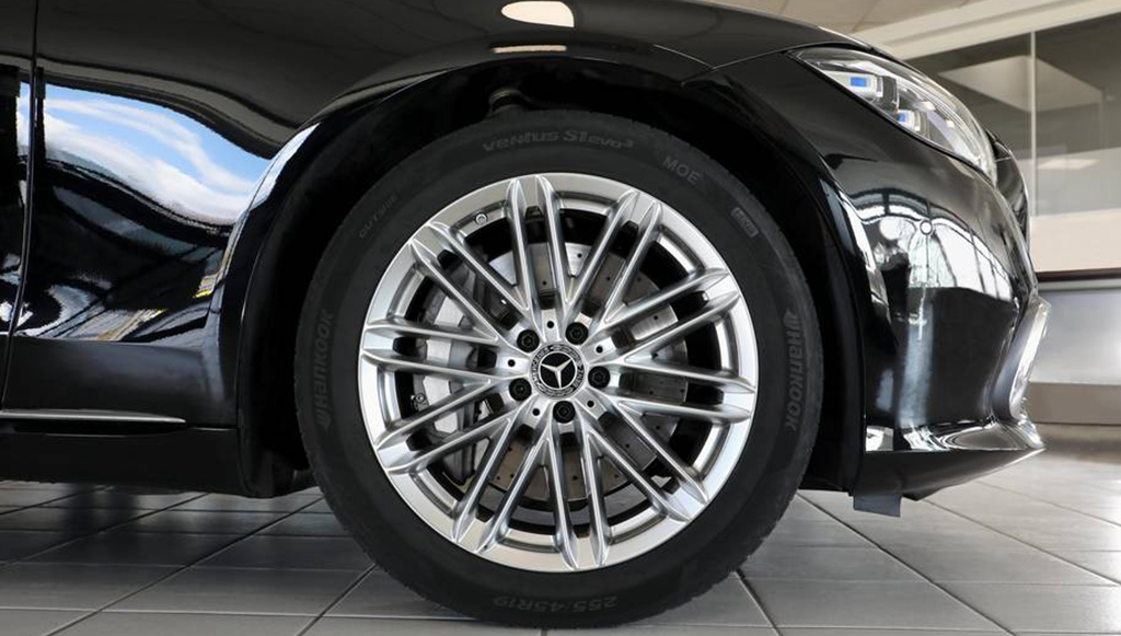 04 - Hankook equipa Mercedes Benz Classe S