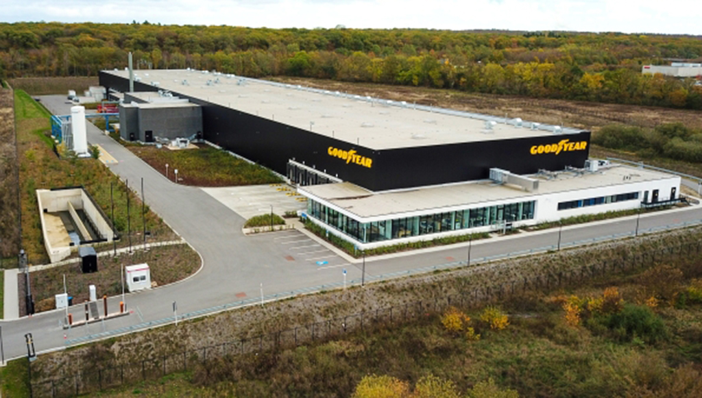 05 - Goodyear abre portas a nova fabrica em Dudelange