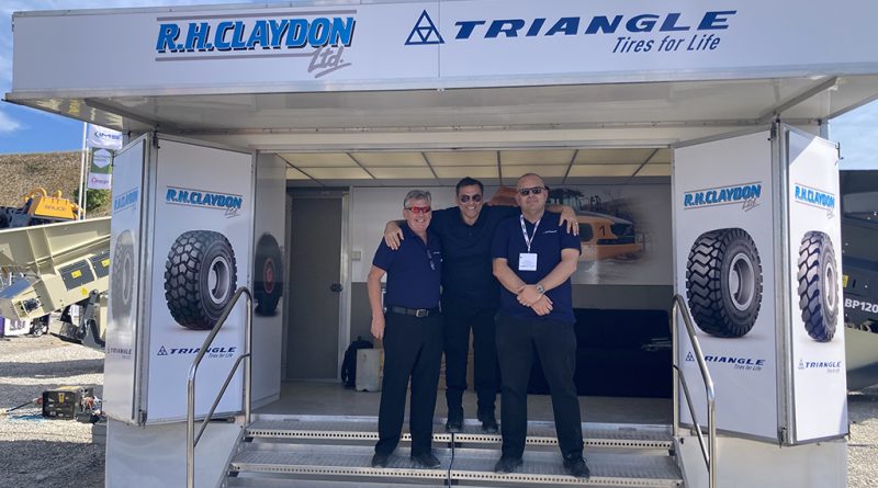 07 - Triangle Tyre presente em exposição no Reino Unido