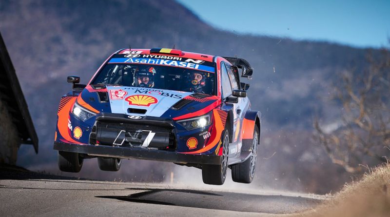 01 - Pneus Macios e Supermacios Pirelli fazem historia em Monte Carlo 1