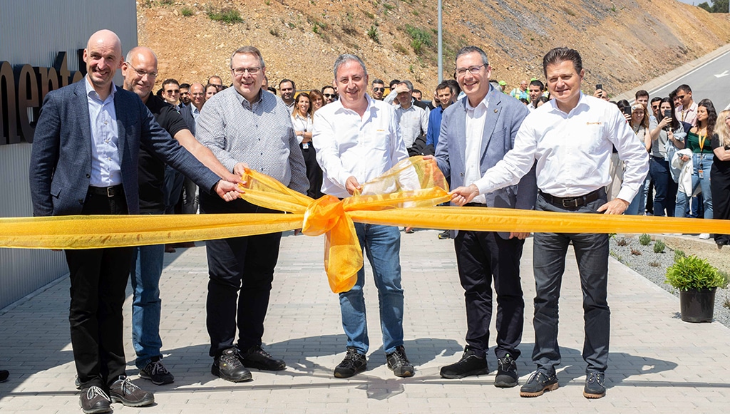 04 - Continental inaugura Centro de Solucoes em Lousado