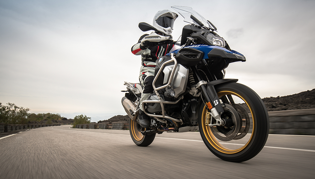 07 - A boleia de moto com a Bridgestone 