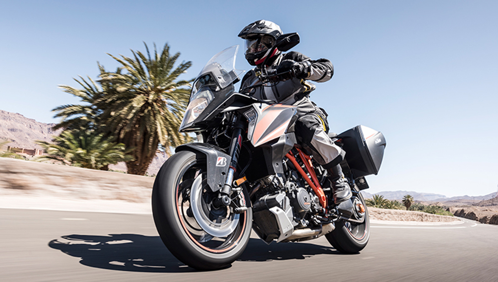07 - Bridgestone alerta para riscos pos periodo hibernacao motard 1