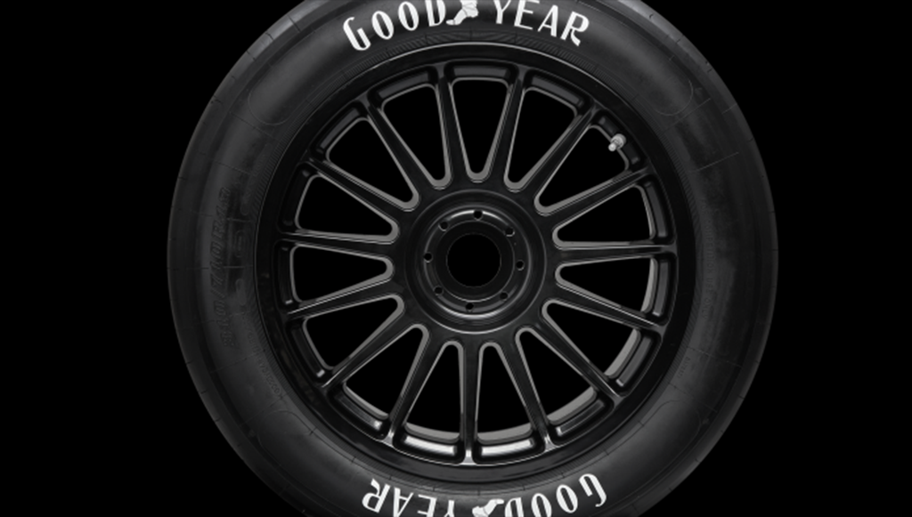 07 - Goodyear celebra 125 anos em Monza com nova imagem